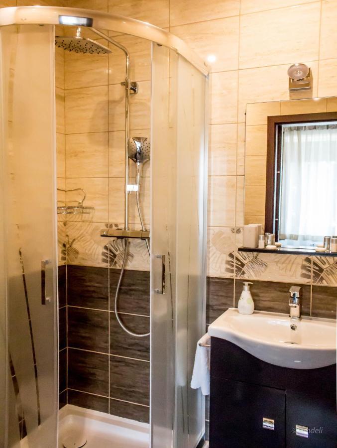 Control Motel Ясберень Экстерьер фото